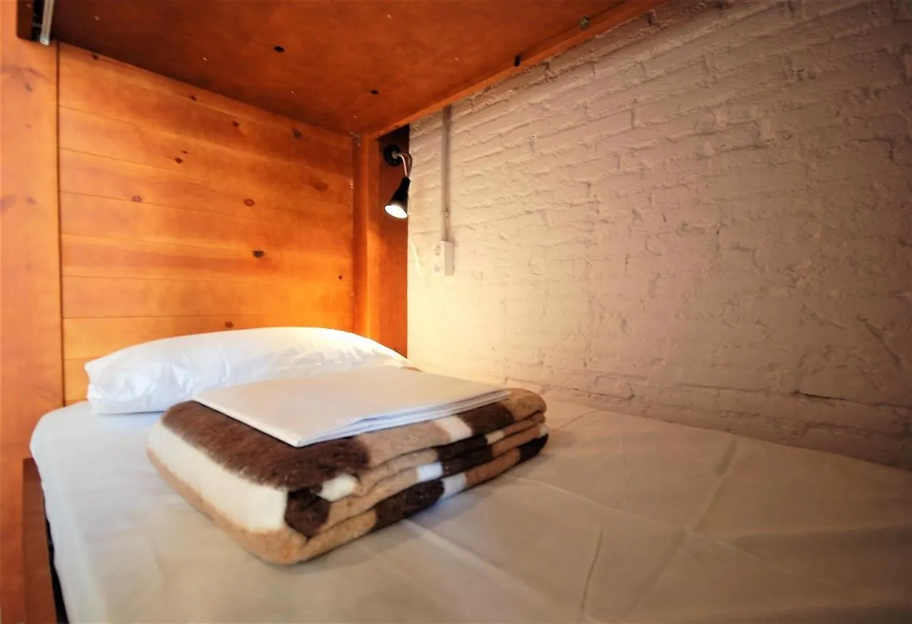 Ten To Go Hostel Barselona İspanya