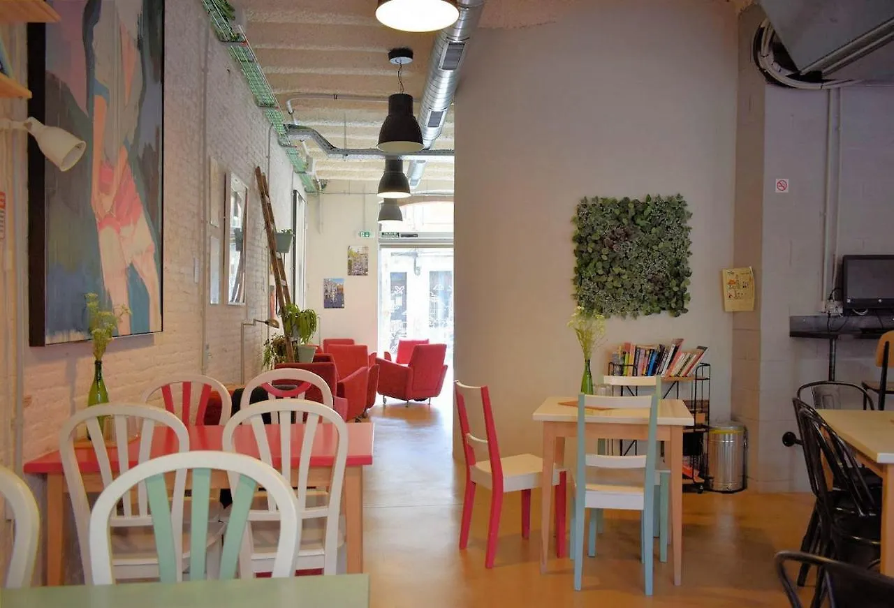 Ten To Go Hostel Barcelona 0*,  Spain